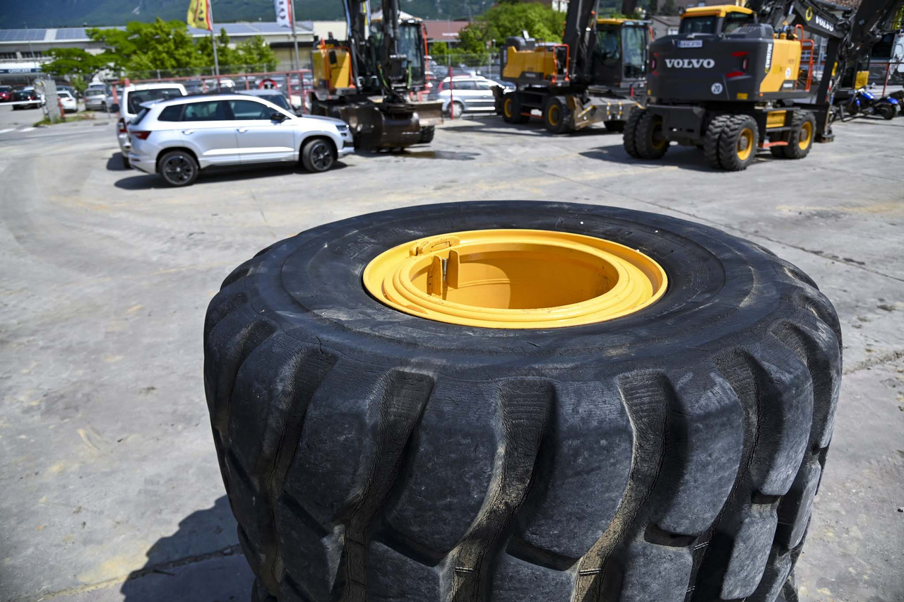 Leasing Bridgestone tires 30/65R25 with rims Bridgestone tires 30/65R25 with rims: gambar 17