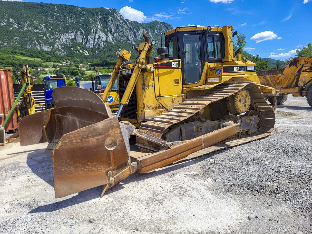 CATERPILLAR D6R - Bulldozer: gambar 1 CATERPILLAR D6R - Bulldozer: gambar 1