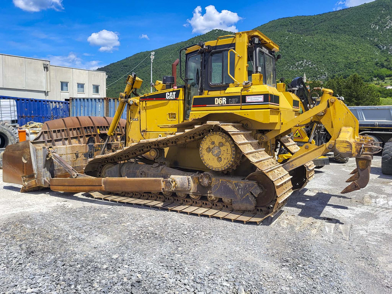 CATERPILLAR D6R - Bulldozer: gambar 3 CATERPILLAR D6R - Bulldozer: gambar 3