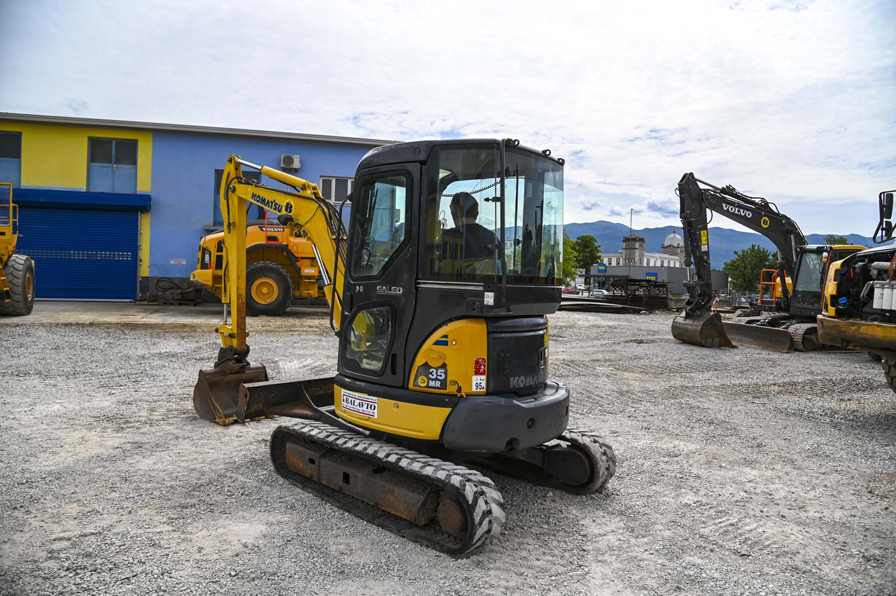 Komatsu PC35MR-2 - Ekskavator mini: gambar 5 Komatsu PC35MR-2 - Ekskavator mini: gambar 5