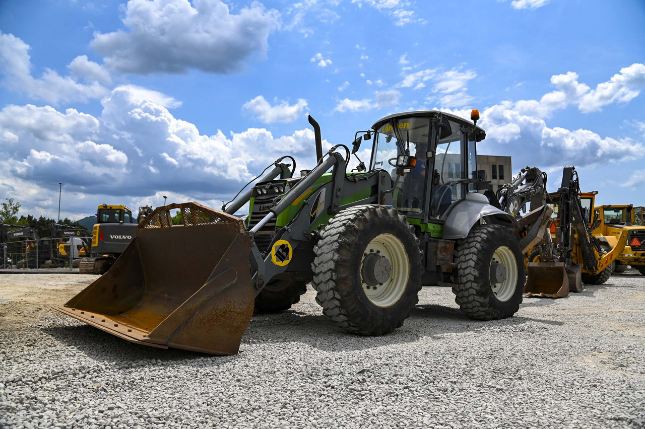 Lännen 8600E - Backhoe loader: gambar 1 Lännen 8600E - Backhoe loader: gambar 1