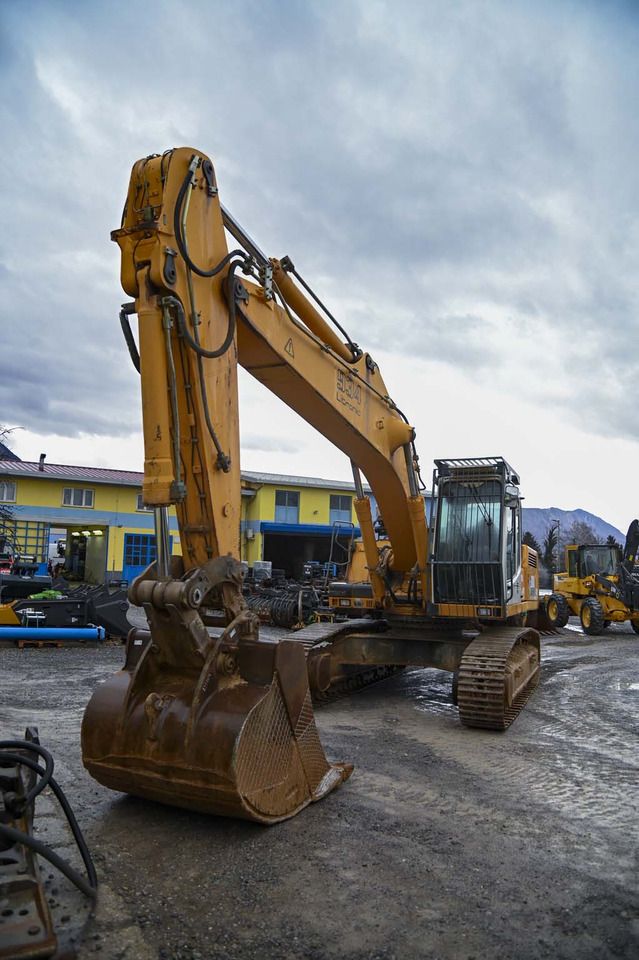 Ekskavator perayap Liebherr R934B: gambar 11 Ekskavator perayap Liebherr R934B: gambar 11