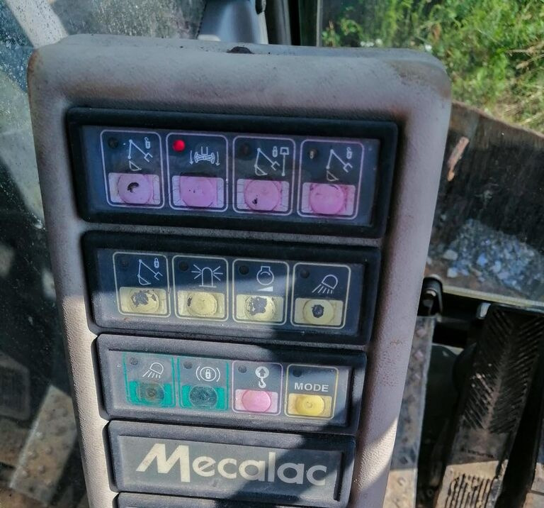 Mecalac 14 MXT - Ekskavator roda: gambar 3 Mecalac 14 MXT - Ekskavator roda: gambar 3