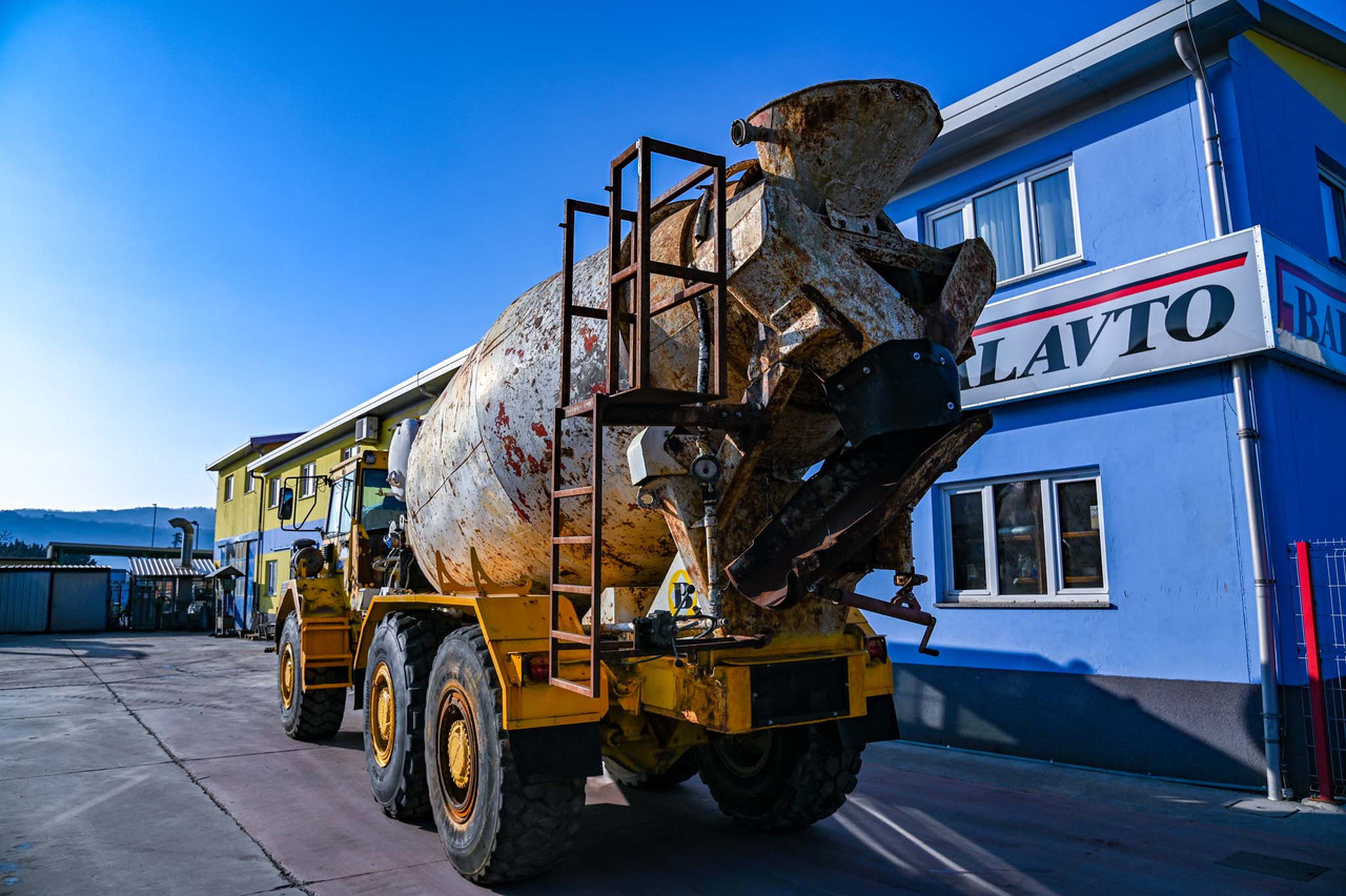 VOLVO A25C 6X6 - Truk pengaduk beton: gambar 5 VOLVO A25C 6X6 - Truk pengaduk beton: gambar 5