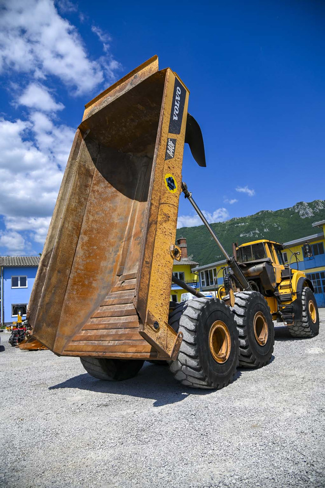 Tempat sampah artikulasi VOLVO A40F: gambar 20 Tempat sampah artikulasi VOLVO A40F: gambar 20