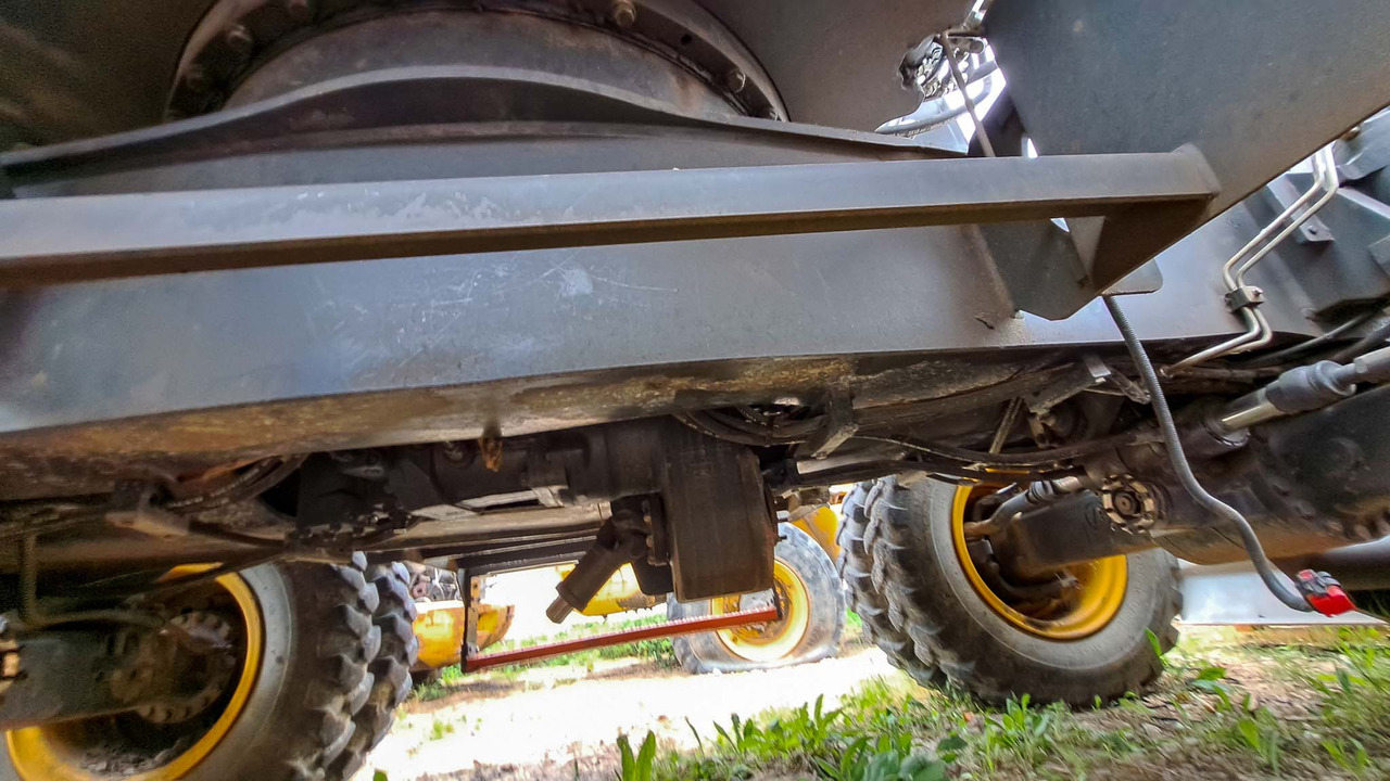 Ekskavator roda VOLVO EWR150E: gambar 13