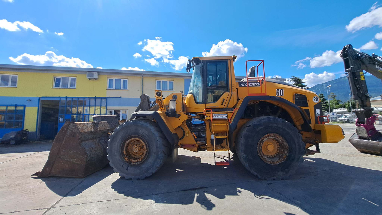 VOLVO L150H - Wheel loader: gambar 1 VOLVO L150H - Wheel loader: gambar 1