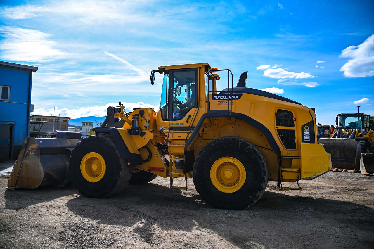 VOLVO L180H - Wheel loader: gambar 3 VOLVO L180H - Wheel loader: gambar 3