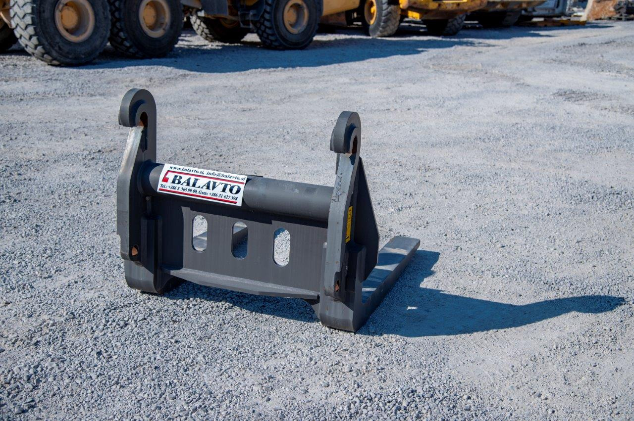 VOLVO pallet forks 1450 mm for 6-12 ton loaders - Garpu rumput untuk Loader konstruksi: gambar 5 VOLVO pallet forks 1450 mm for 6-12 ton loaders - Garpu rumput untuk Loader konstruksi: gambar 5