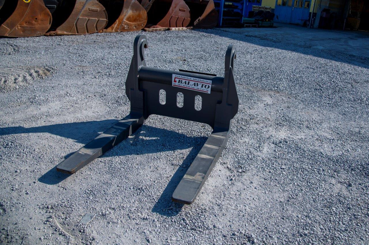 VOLVO pallet forks 1450 mm for 6-12 ton loaders - Garpu rumput untuk Loader konstruksi: gambar 2 VOLVO pallet forks 1450 mm for 6-12 ton loaders - Garpu rumput untuk Loader konstruksi: gambar 2