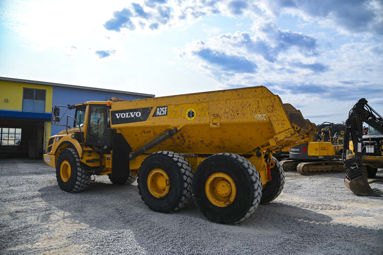 Volvo A25F - Tempat sampah artikulasi: gambar 5 Volvo A25F - Tempat sampah artikulasi: gambar 5