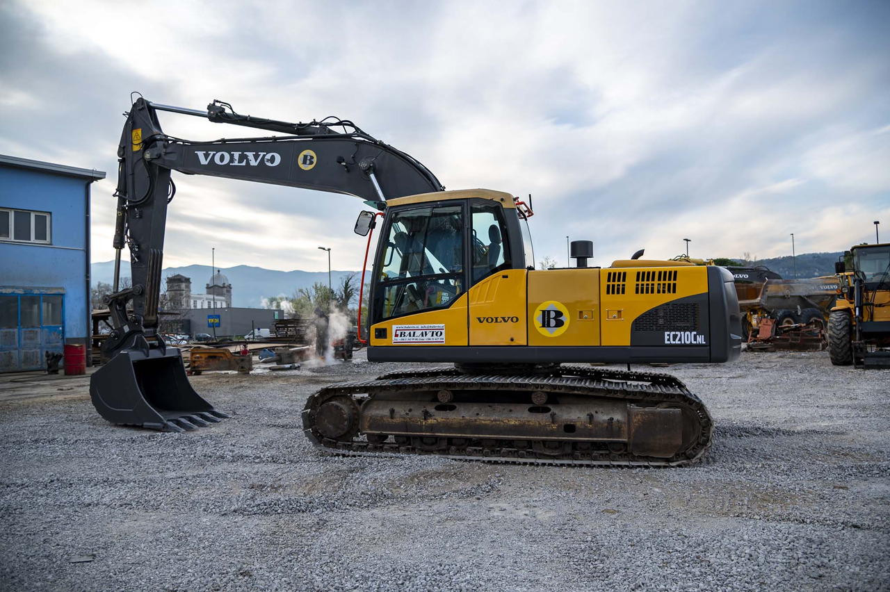 Volvo EC210CNL - Ekskavator perayap: gambar 3 Volvo EC210CNL - Ekskavator perayap: gambar 3