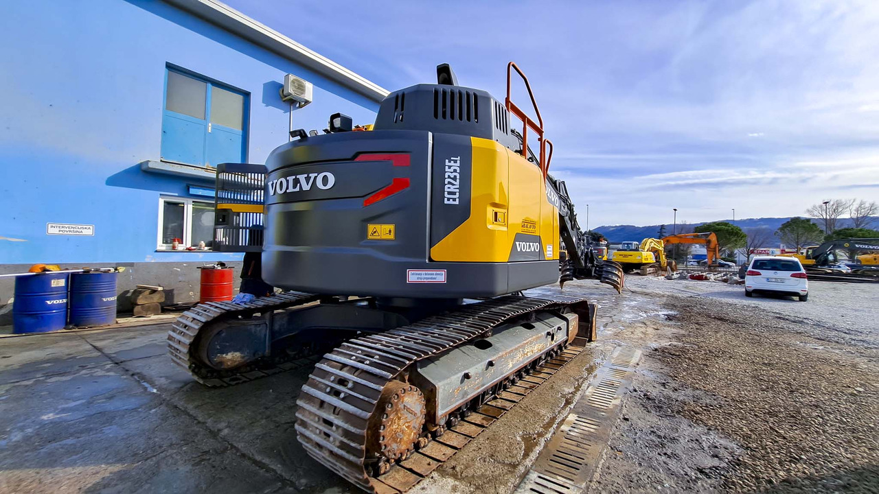 Volvo ECR235EL - Ekskavator perayap: gambar 5 Volvo ECR235EL - Ekskavator perayap: gambar 5