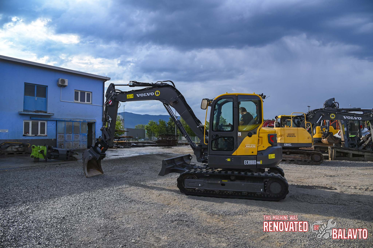 Volvo ECR88D - Ekskavator mini: gambar 4 Volvo ECR88D - Ekskavator mini: gambar 4