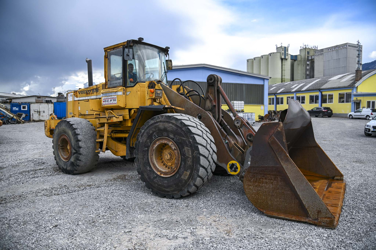 Wheel loader Volvo L150: gambar 9