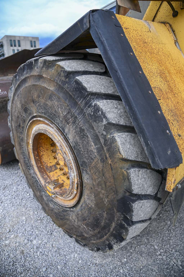 Wheel loader Volvo L150: gambar 40