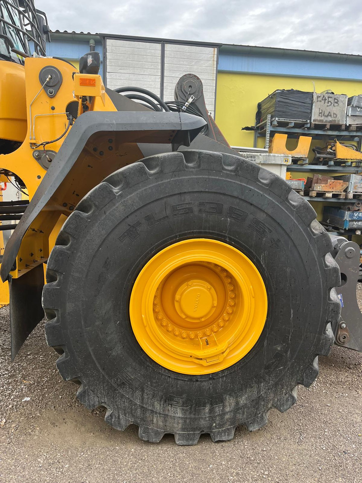 Volvo L220H - Wheel loader: gambar 4 Volvo L220H - Wheel loader: gambar 4