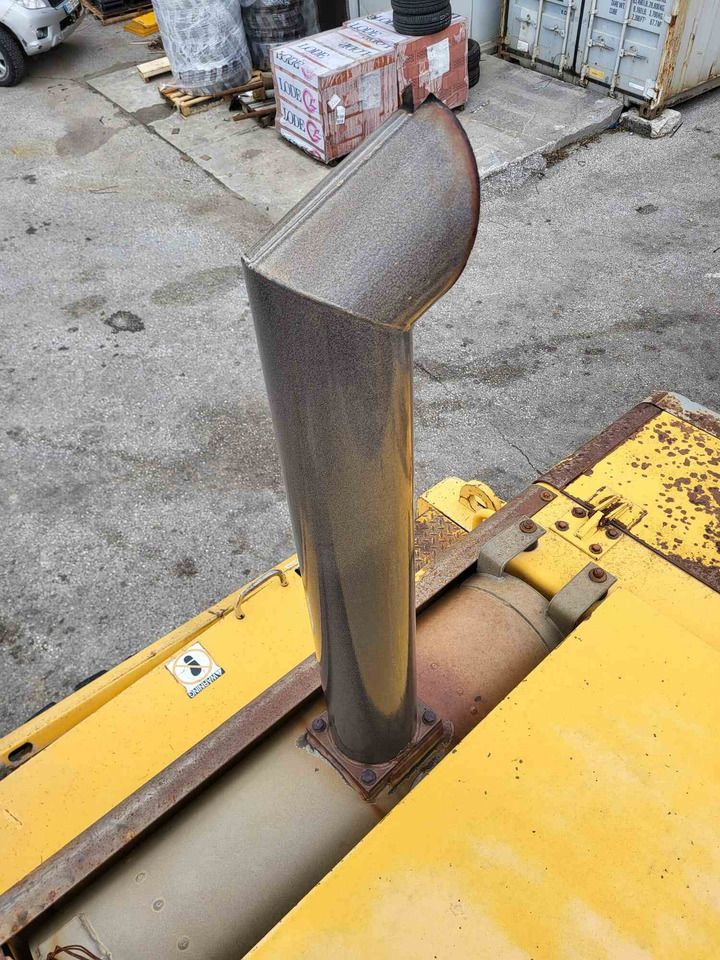 Volvo exhaust pipe - Pipa knalpot untuk Loader konstruksi: gambar 3 Volvo exhaust pipe - Pipa knalpot untuk Loader konstruksi: gambar 3