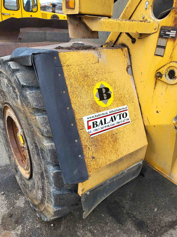 Volvo front fenders - Spatbor untuk Loader konstruksi: gambar 3 Volvo front fenders - Spatbor untuk Loader konstruksi: gambar 3