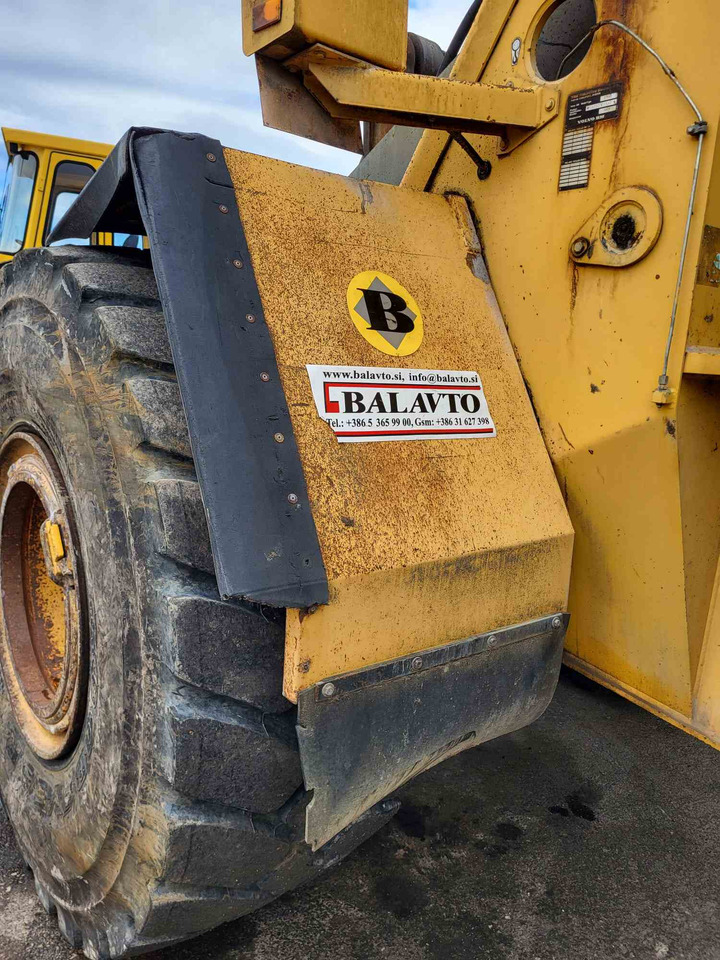 Volvo front fenders - Spatbor untuk Loader konstruksi: gambar 4 Volvo front fenders - Spatbor untuk Loader konstruksi: gambar 4