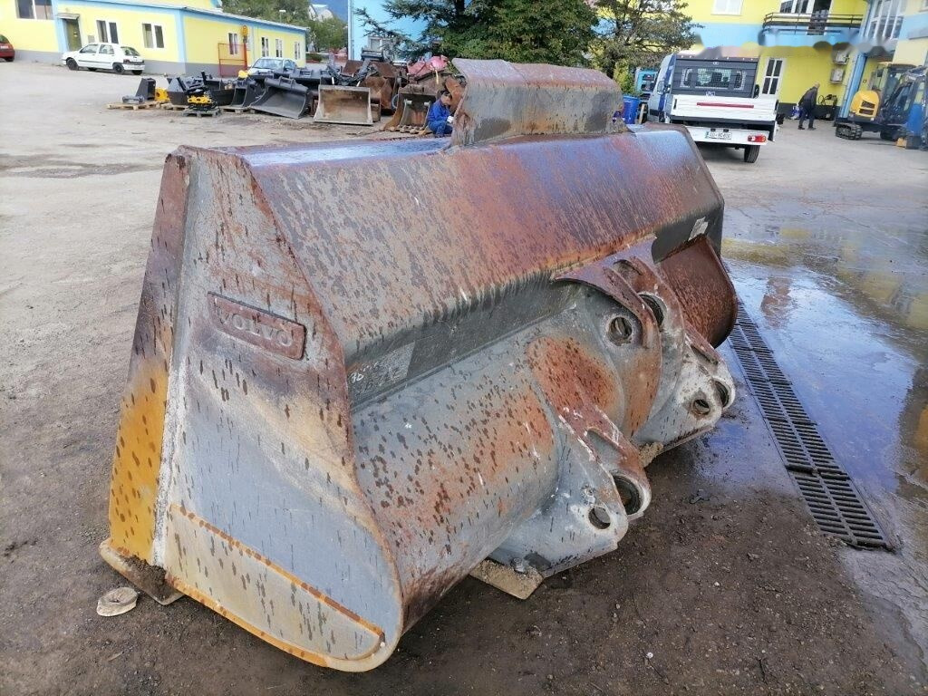 Volvo loader bucket 2800 mm - Ember loader: gambar 5 Volvo loader bucket 2800 mm - Ember loader: gambar 5
