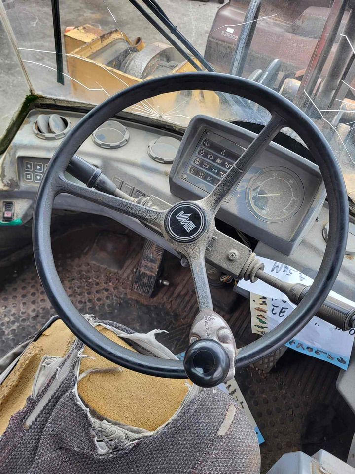 Volvo steering wheel - Kemudi untuk Loader konstruksi: gambar 2 Volvo steering wheel - Kemudi untuk Loader konstruksi: gambar 2