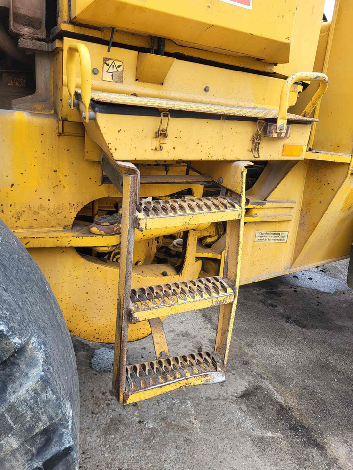 Volvo steps - Langkah kaki untuk Loader konstruksi: gambar 4 Volvo steps - Langkah kaki untuk Loader konstruksi: gambar 4