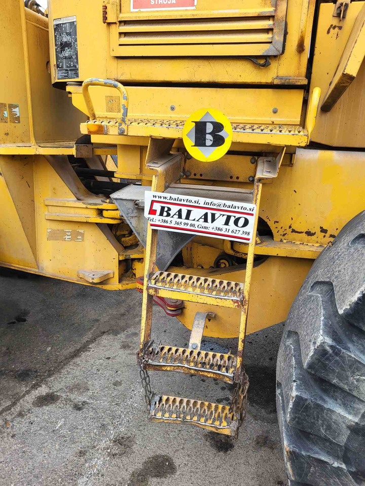 Volvo steps - Langkah kaki untuk Loader konstruksi: gambar 3 Volvo steps - Langkah kaki untuk Loader konstruksi: gambar 3