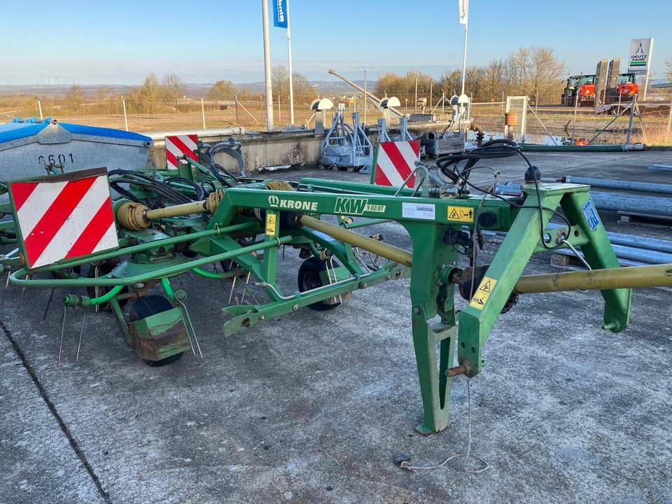 Krone KW 902/8T gezogen Heuer Wender 8,80m - Tedder/ Menyapu: gambar 5 Krone KW 902/8T gezogen Heuer Wender 8,80m - Tedder/ Menyapu: gambar 5