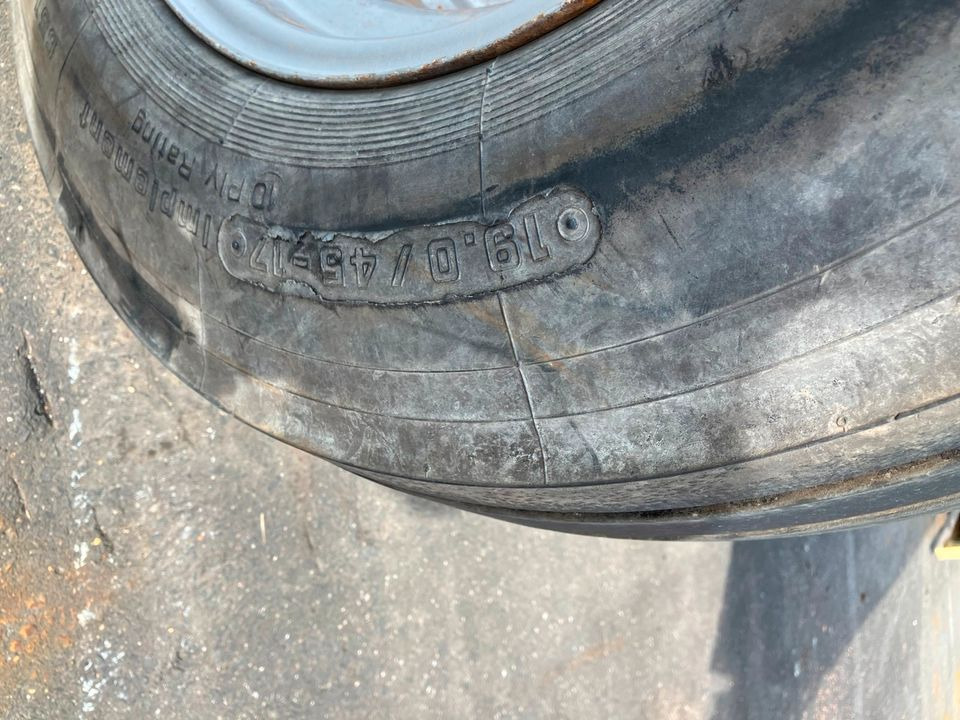 Krone Rundballenpresse VP 1500 MC Schneidwerk Netzbindung - Baler bulat: gambar 4 Krone Rundballenpresse VP 1500 MC Schneidwerk Netzbindung - Baler bulat: gambar 4