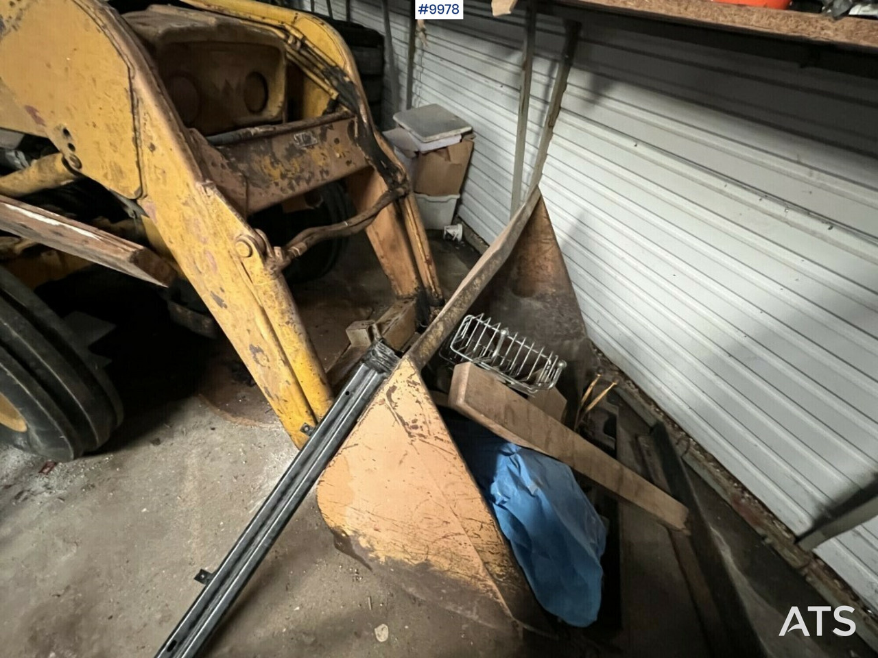 Backhoe loader- MASSEY-FERGUSON 203 - Traktor: gambar 3 Backhoe loader- MASSEY-FERGUSON 203 - Traktor: gambar 3