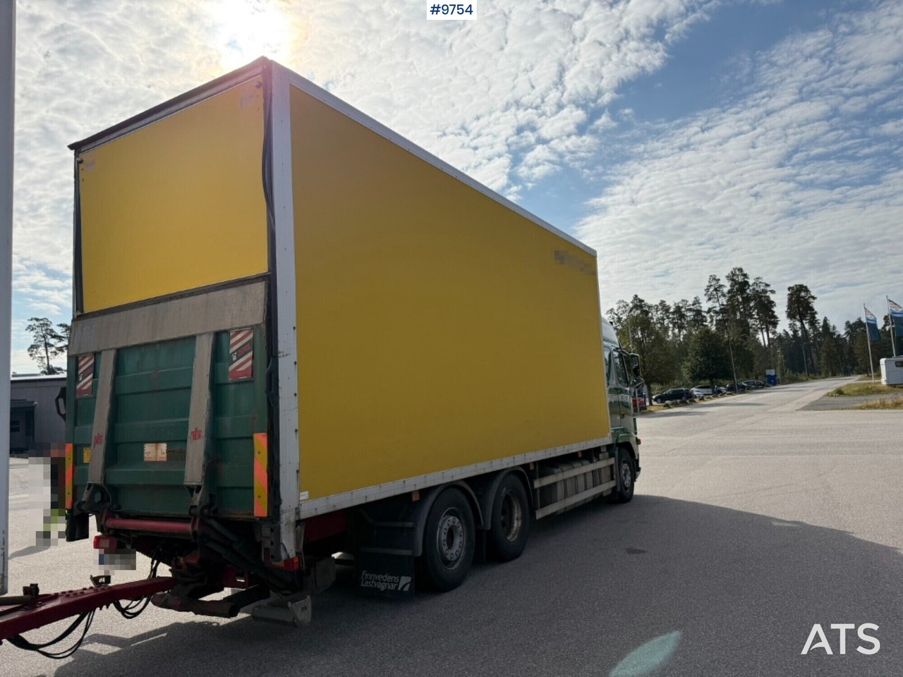 Box Truck Volvo FH 480 with 4-axle Ekeri trailer (VIDEO) - Truk box: gambar 4 Box Truck Volvo FH 480 with 4-axle Ekeri trailer (VIDEO) - Truk box: gambar 4