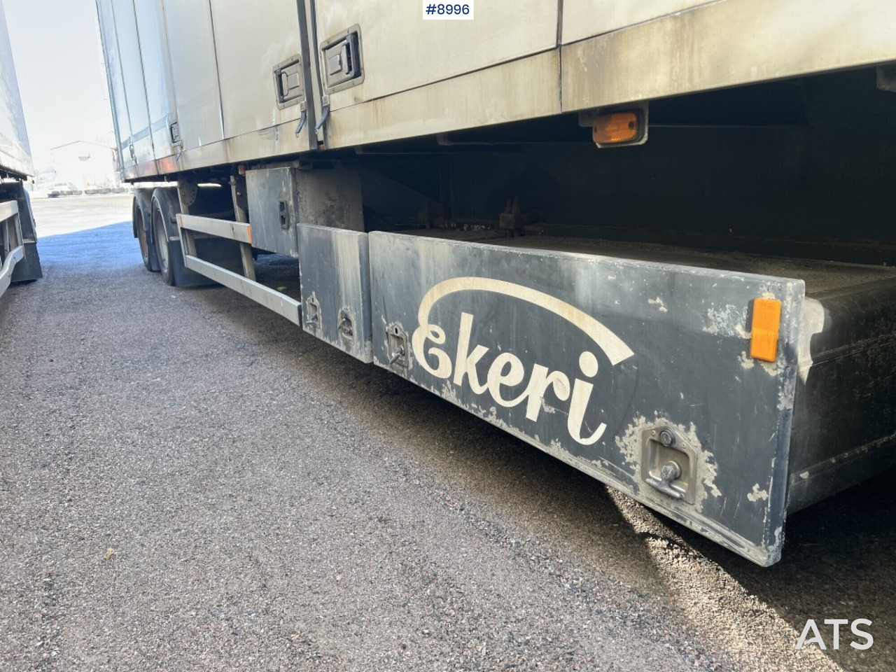 Box trailer EKERI L/L-4 - Trailer kotak tertutup: gambar 3 Box trailer EKERI L/L-4 - Trailer kotak tertutup: gambar 3
