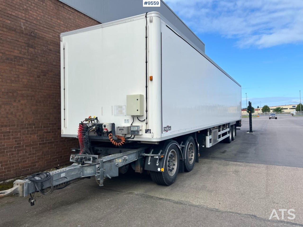 Container trailer Chereau CSD2 with Dolly - Trailer kotak tertutup: gambar 2 Container trailer Chereau CSD2 with Dolly - Trailer kotak tertutup: gambar 2