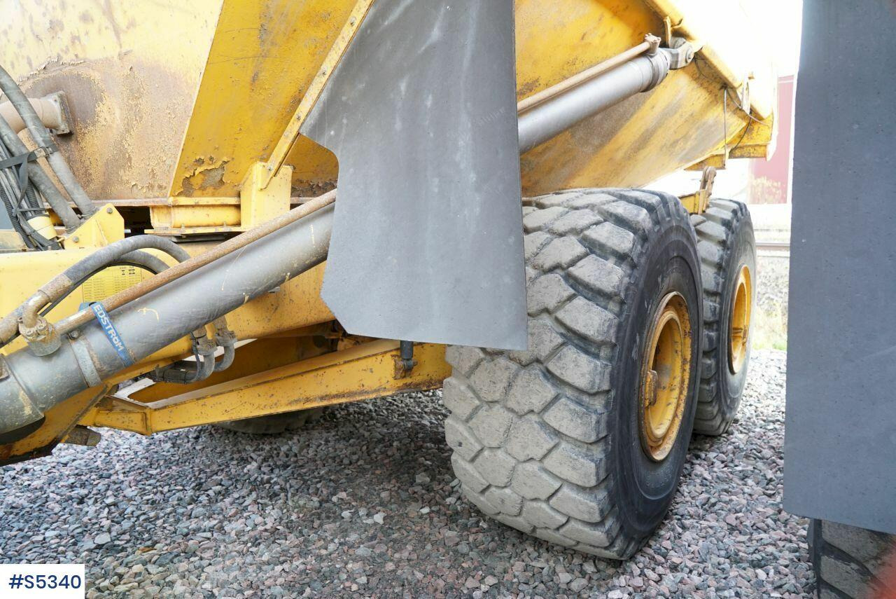 Tempat sampah DUMPER Volvo A40D 6x6: gambar 14 Tempat sampah DUMPER Volvo A40D 6x6: gambar 14