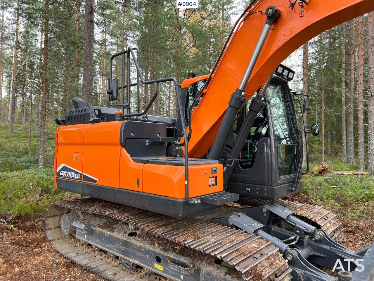 Doosan DX140LC-7 Excavator with rotor and equipments - Ekskavator perayap: gambar 3 Doosan DX140LC-7 Excavator with rotor and equipments - Ekskavator perayap: gambar 3