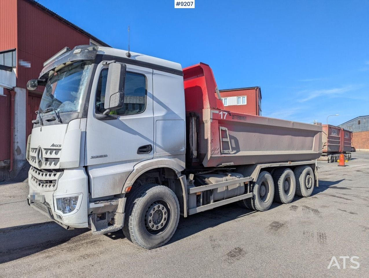 Dump / tipper truck Mercedes Benz Arocs 3253 8X4 - Truk jungkit: gambar 1 Dump / tipper truck Mercedes Benz Arocs 3253 8X4 - Truk jungkit: gambar 1