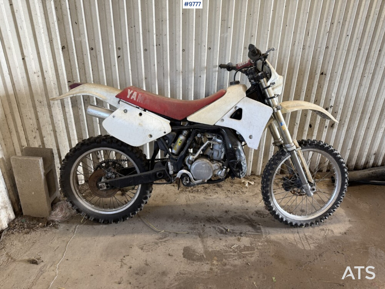 Enduro-tuned Yamaha YZ250 Rep. object - Sepeda motor: gambar 2 Enduro-tuned Yamaha YZ250 Rep. object - Sepeda motor: gambar 2