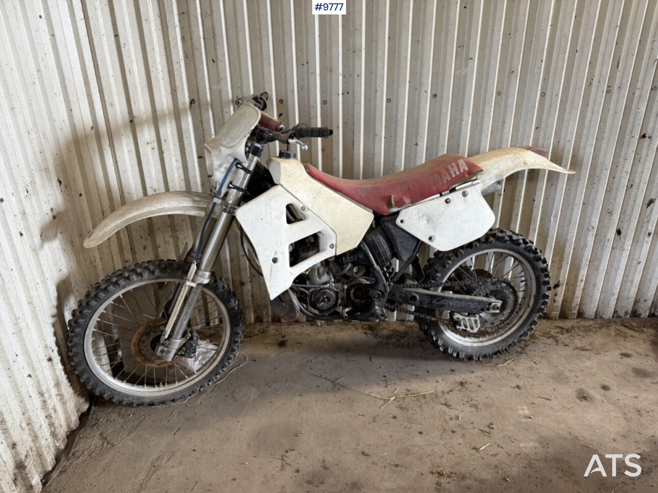 Enduro-tuned Yamaha YZ250 Rep. object - Sepeda motor: gambar 1 Enduro-tuned Yamaha YZ250 Rep. object - Sepeda motor: gambar 1