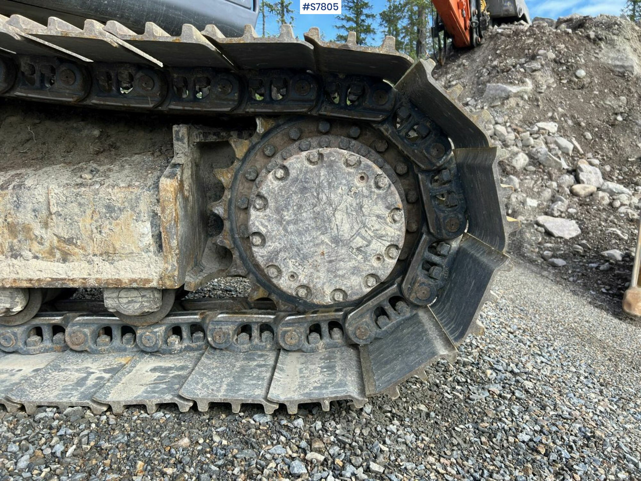 Excavator Hitachi ZX 210 LC-5B New tracks - Ekskavator perayap: gambar 4 Excavator Hitachi ZX 210 LC-5B New tracks - Ekskavator perayap: gambar 4