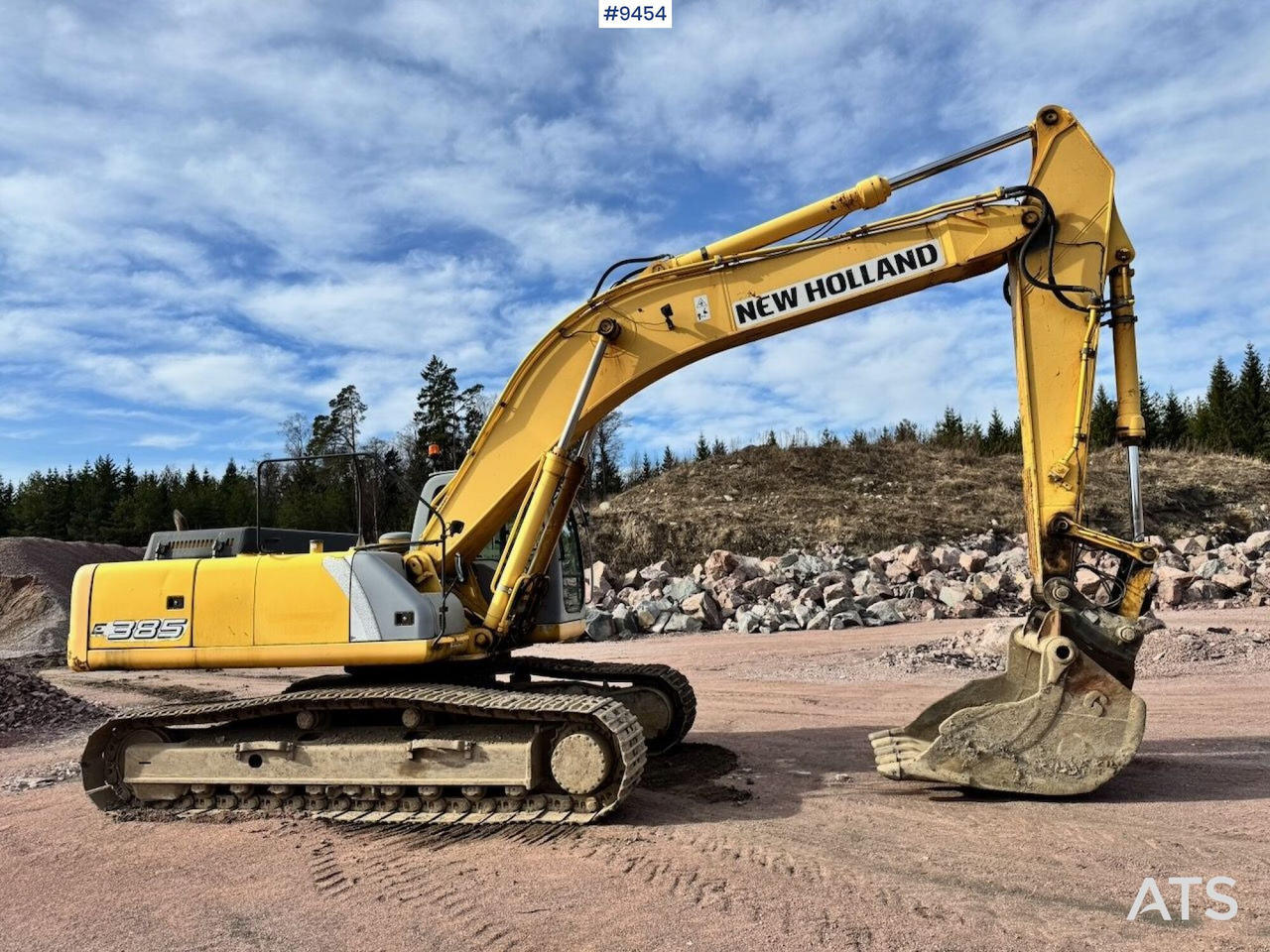 Excavator New Holland E385 - Ekskavator perayap: gambar 4 Excavator New Holland E385 - Ekskavator perayap: gambar 4