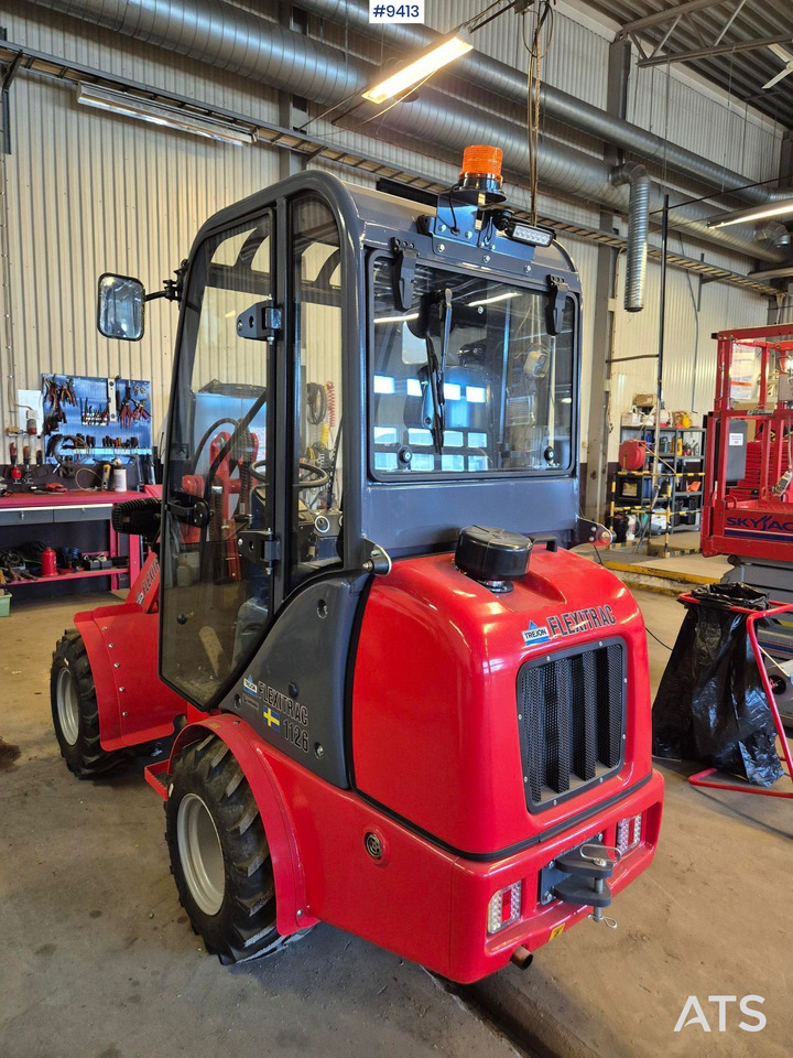 FLEXITRAC 1126 Skid steer loader with only 7 hours - Pemuat ringkas: gambar 2 FLEXITRAC 1126 Skid steer loader with only 7 hours - Pemuat ringkas: gambar 2