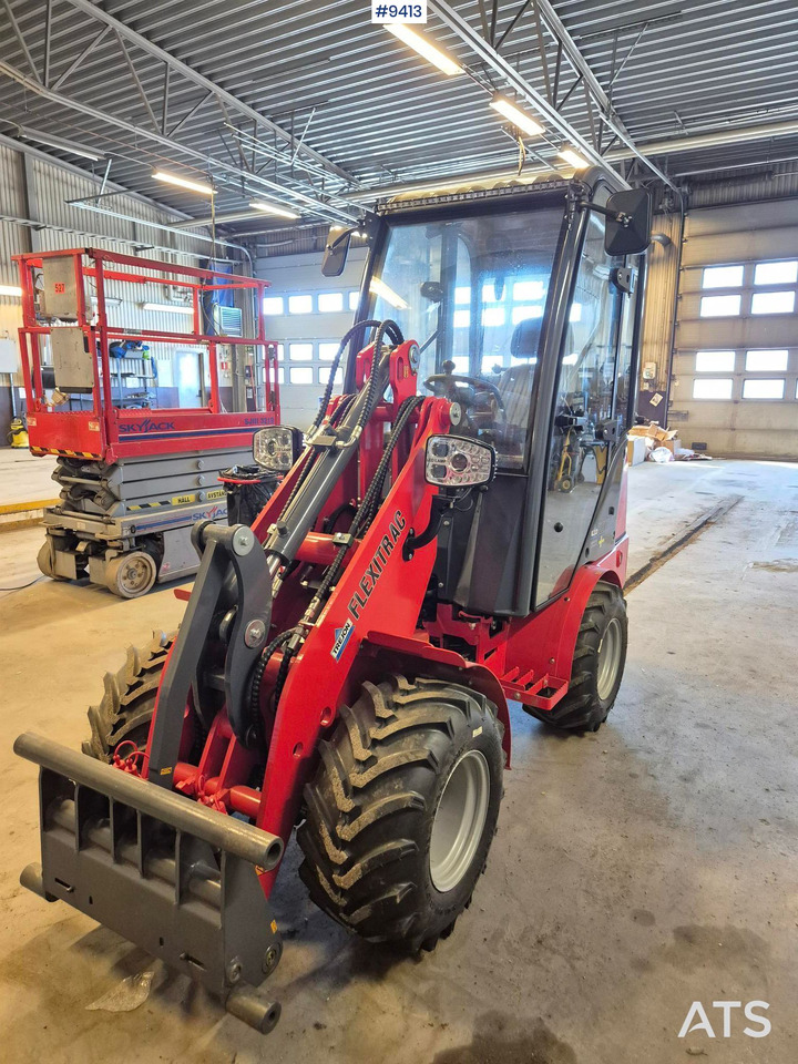 FLEXITRAC 1126 Skid steer loader with only 7 hours - Pemuat ringkas: gambar 1 FLEXITRAC 1126 Skid steer loader with only 7 hours - Pemuat ringkas: gambar 1