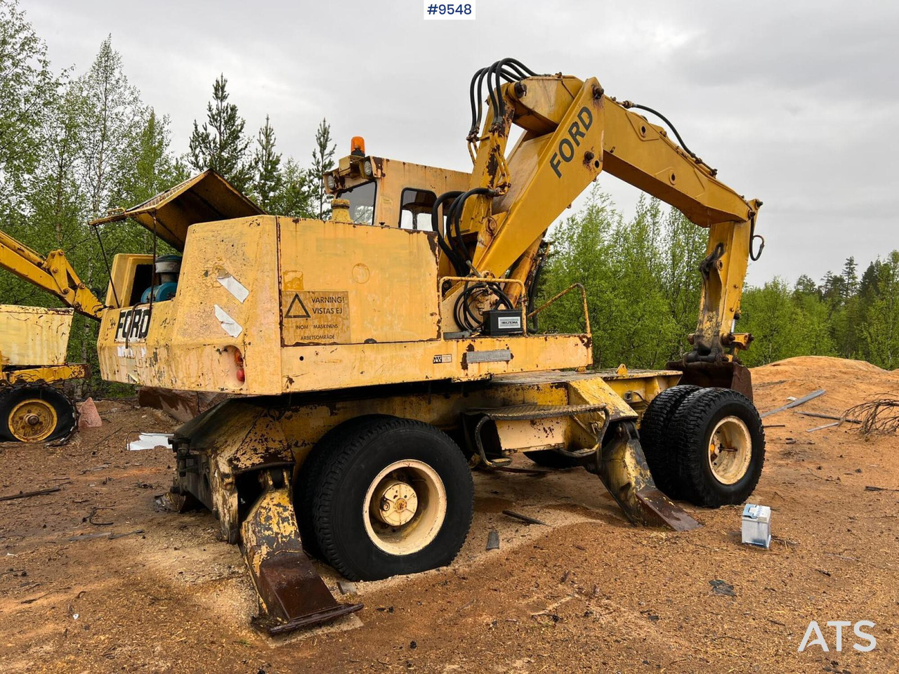FORD Wheel excavator (VIDEO) - Ekskavator roda: gambar 2 FORD Wheel excavator (VIDEO) - Ekskavator roda: gambar 2