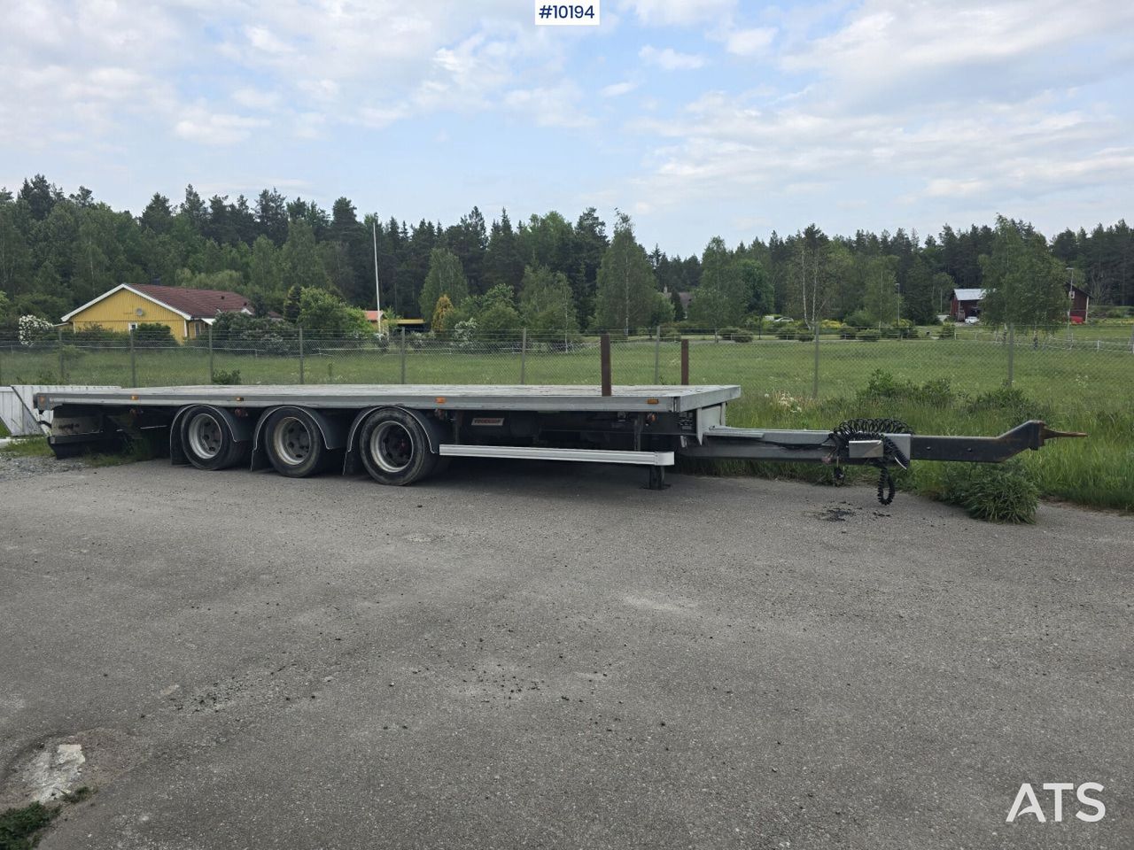 Fruehauf Flatbed trailer 3-axle - Trailer flatbed: gambar 4 Fruehauf Flatbed trailer 3-axle - Trailer flatbed: gambar 4
