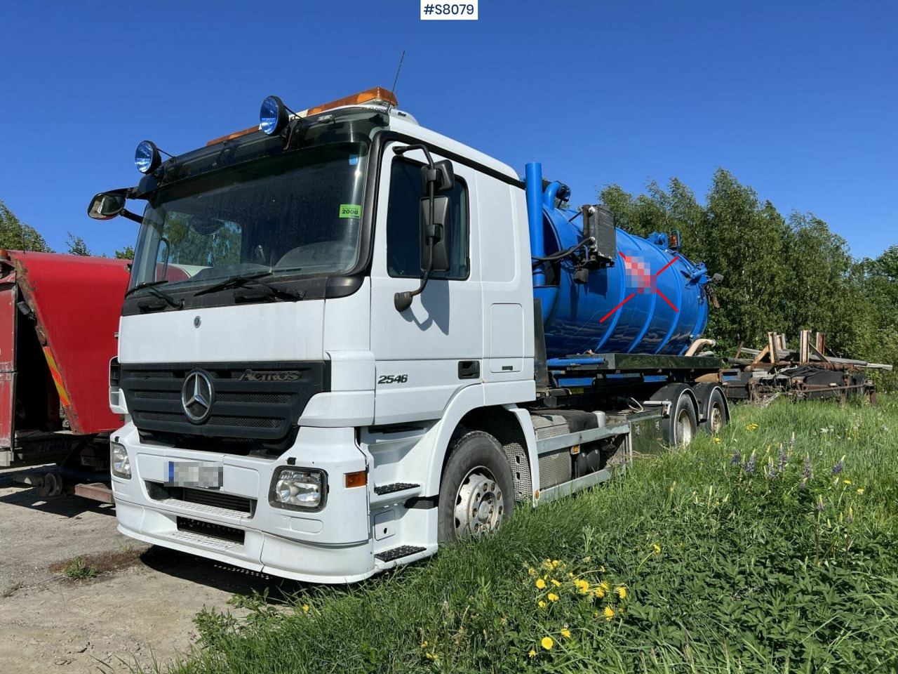 Hook Truck Mercedes Benz 2546 L 6x2 - Hook lift: gambar 1 Hook Truck Mercedes Benz 2546 L 6x2 - Hook lift: gambar 1