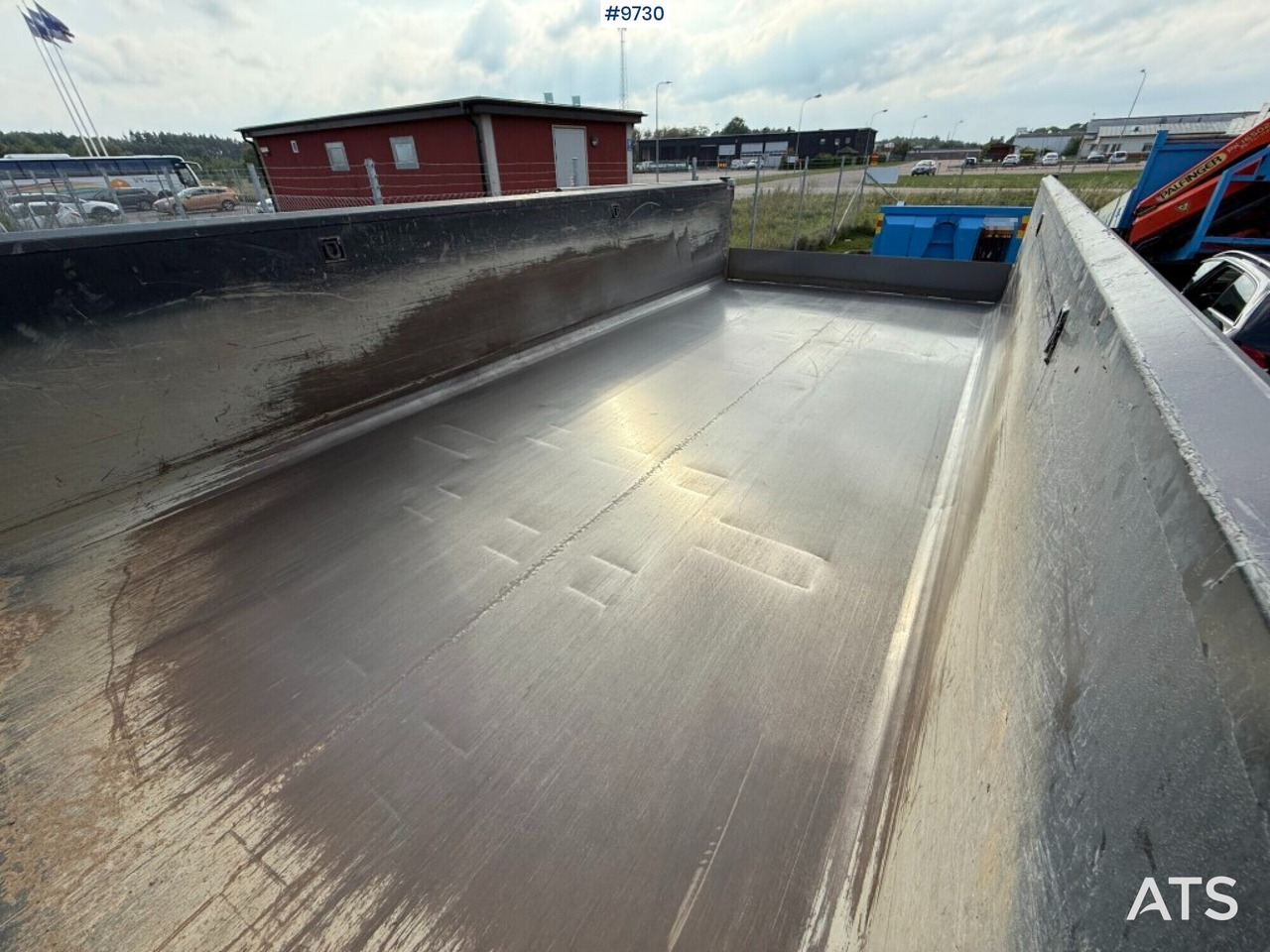 Hook lift Hook lift MAN TGS 26.510 with crane flatbed and gravel flatbed: gambar 18 Hook lift Hook lift MAN TGS 26.510 with crane flatbed and gravel flatbed: gambar 18