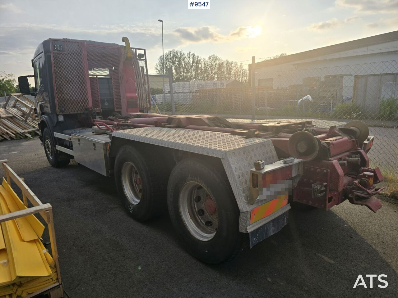 Hooklift Truck Scania P124 6x2 - Hook lift: gambar 4 Hooklift Truck Scania P124 6x2 - Hook lift: gambar 4