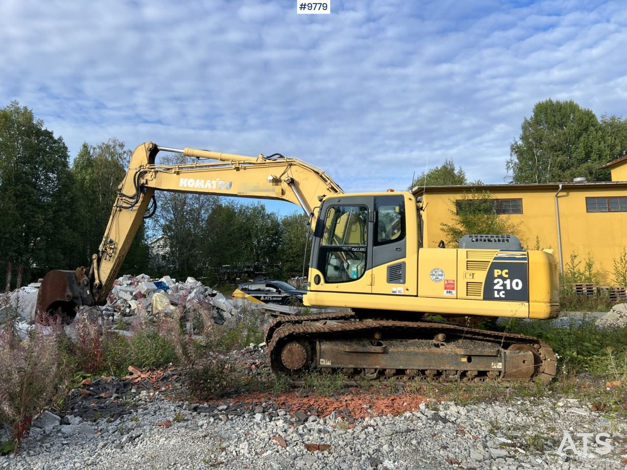 KOMATSU PC210LC-8 Excavator with buckets - Ekskavator perayap: gambar 2 KOMATSU PC210LC-8 Excavator with buckets - Ekskavator perayap: gambar 2