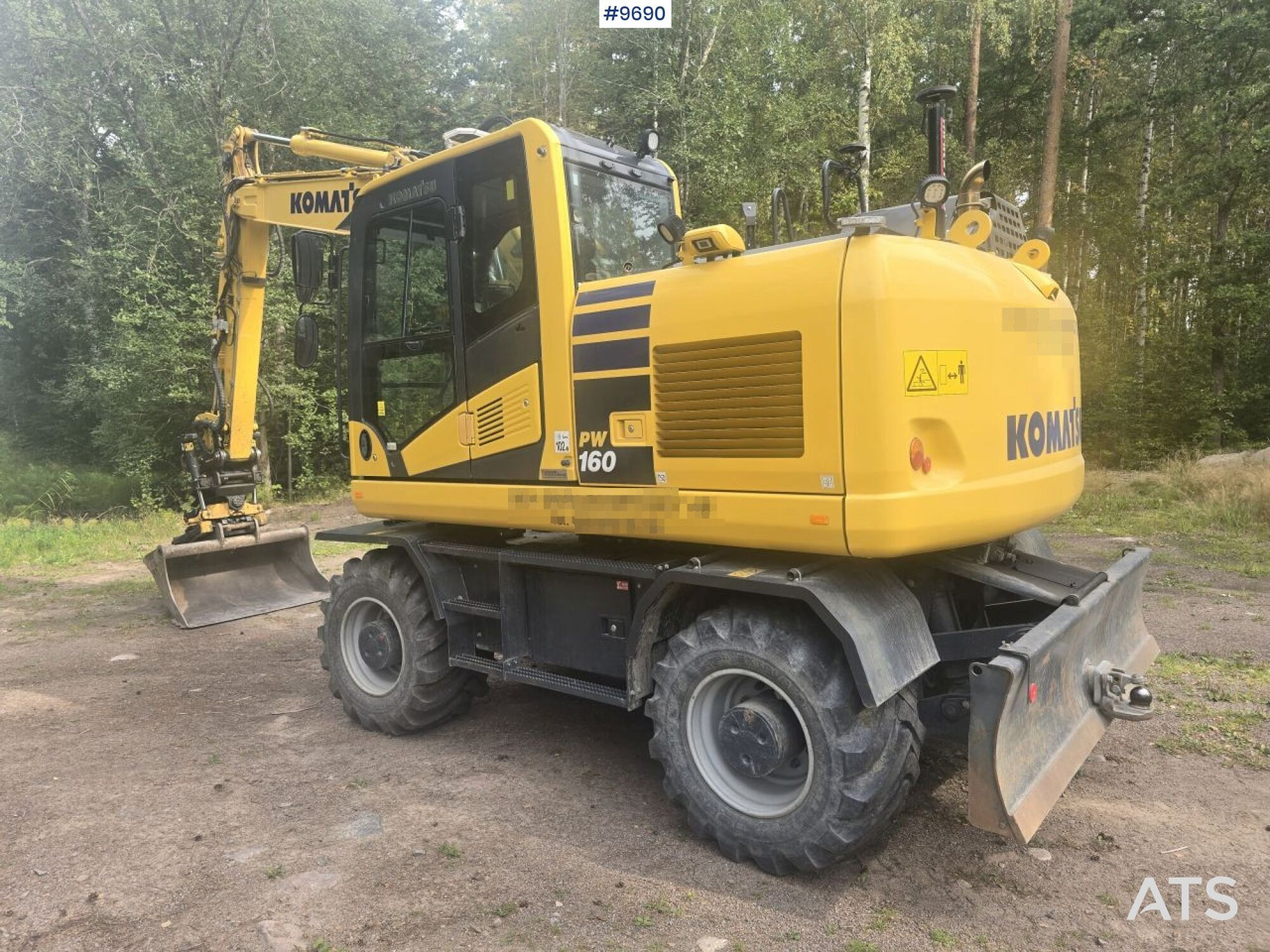 Komatsu PW160-11 with machine control - Ekskavator roda: gambar 3 Komatsu PW160-11 with machine control - Ekskavator roda: gambar 3